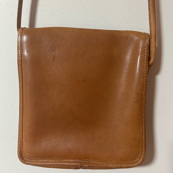 Coach 1990 Vintage Companion Flap Crossbody Bag - Picture 11 of 14